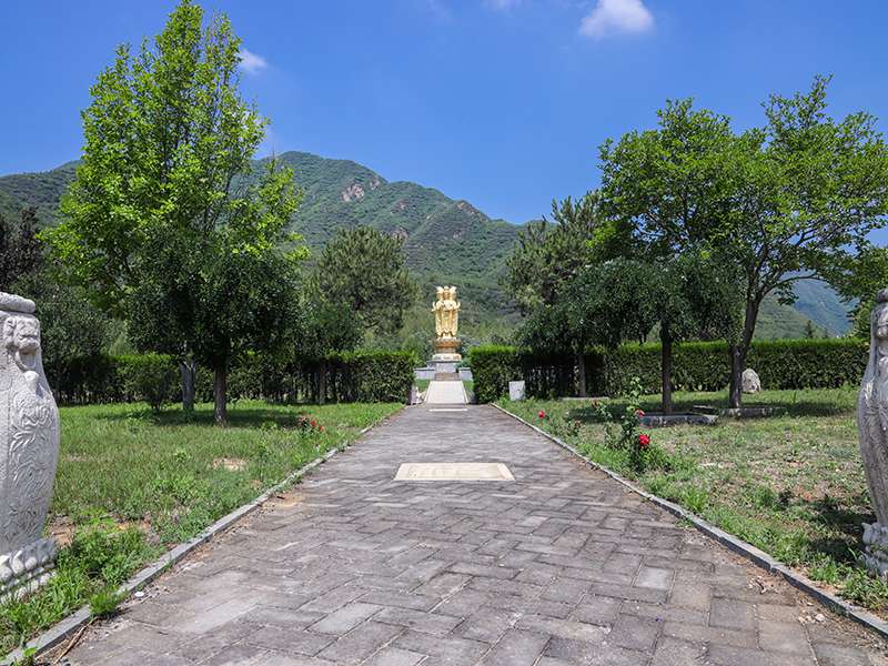 昌平南口的陵园怎么选？凤凰山陵园和天寿陵园哪个好？