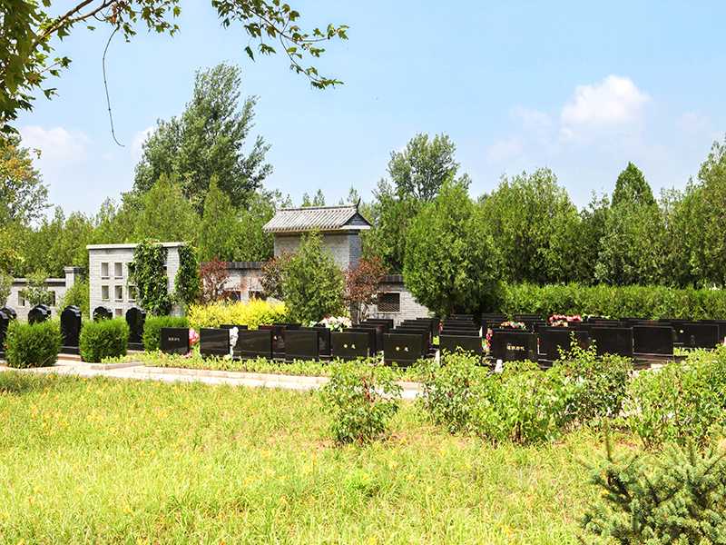 北京朝阳陵园墓地价格是多少？环境怎么样？